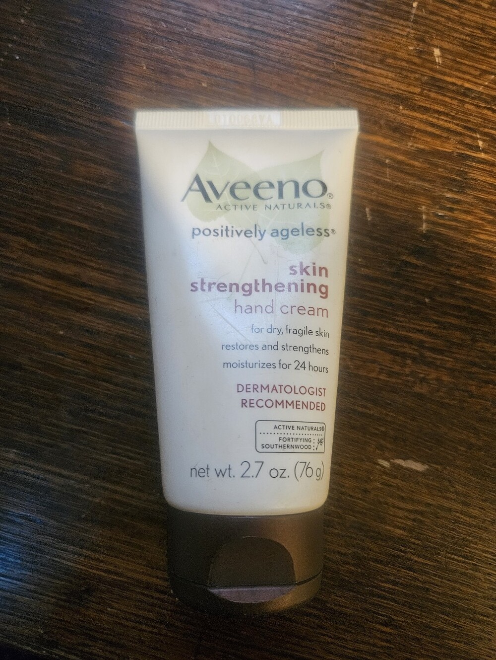 Discontinued Aveeno Positively Ageless Skin Strengthening Hand Cream 2.7 oz